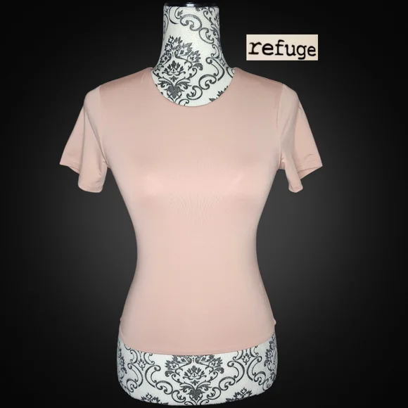 REFUGE Pale Pink Tee - Small - Picture 1 of 5